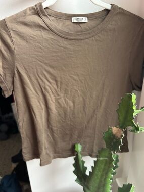 Buck Mason Classic Crewneck T-Shirt in Laurel